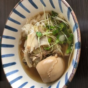 スープから作る醤油ラーメン